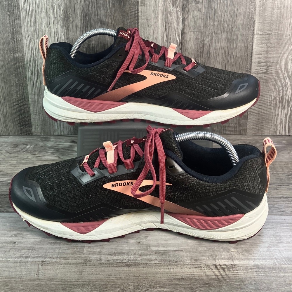 Brooks Cascadia 15 Womens Trail Running Shoes Black Ebony Coral 1203311B087 10.5 - Picture 2 of 7